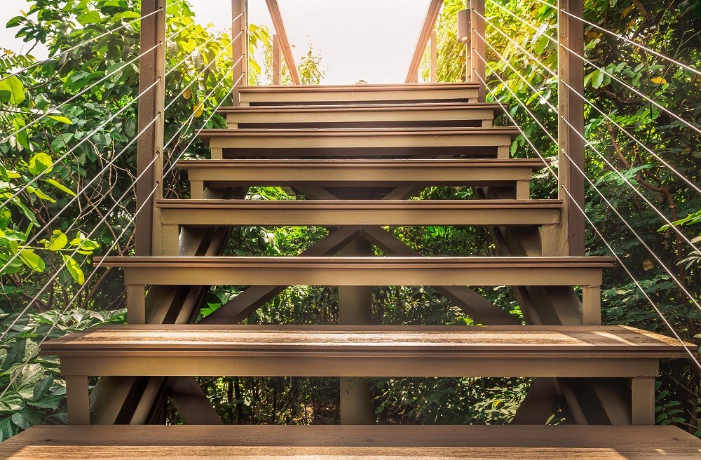 Building Deck Stairs